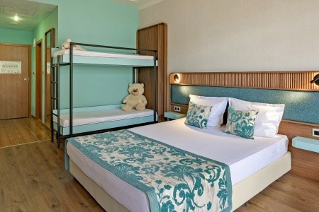 Bulharsko Zlaté Piesky Kristal 9 dňový pobyt All Inclusive Letecky Letisko: Praha August 2026 (24/08/26- 1/09/26)