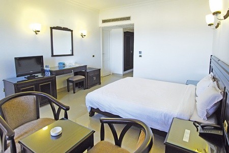 The Three Corners Happy Life - 9