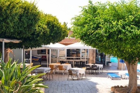 Coliseum Studios & Apartments - 6