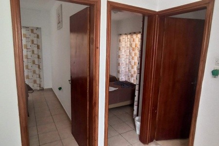 Coliseum Studios & Apartments - 16