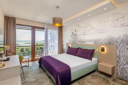 Golden Lake Resort - 9