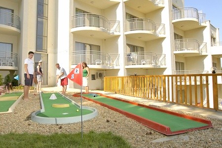 Bulharsko Zlaté Piesky Park Golden Beach 12 dňový pobyt All Inclusive Letecky Letisko: Praha August 2026 ( 9/08/26-20/08/26)