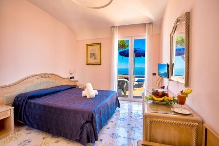 Taliansko Ischia Cristallo Palace Terme 8 dňový pobyt Polpenzia Letecky Letisko: Praha August 2026 (15/08/26-22/08/26)