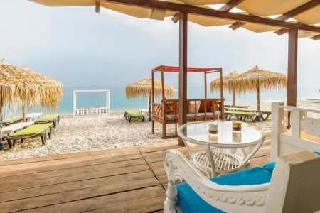 Grécko Samos Kokkari Beach 15 dňový pobyt Polpenzia Letecky Letisko: Varšava August 2026 (22/08/26- 5/09/26)