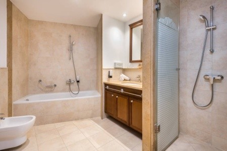 Maďarsko Severné Maďarsko Saliris Resort Spa & Konferencia Hotel 5 dňový pobyt Raňajky Vlastná May 2026 (29/05/26- 2/06/26)