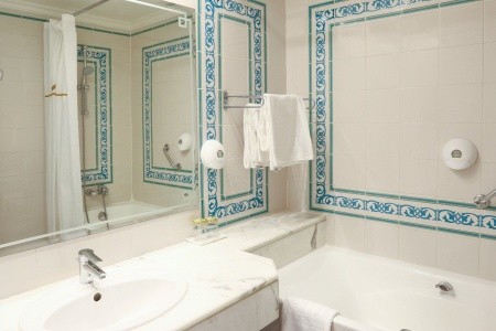 Royal Garden Palace - 12