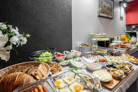 Poľsko Krakov Delta 8 dňový pobyt Raňajky Vlastná September 2026 (27/09/26- 4/10/26)