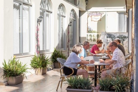 Grécko Korfu Bella Vista - Apartmány A Studia 6 dňový pobyt Raňajky Letecky Letisko: Praha October 2026 (13/10/26-18/10/26)