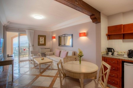 Kanárske ostrovy Tenerife Las Aguilas Tenerife, Affiliated By Melia 6 dňový pobyt Raňajky Letecky Letisko: Budapešť September 2026 (13/09/26-18/09/26)