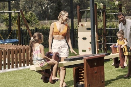 Grécko Korfu Kontokali Bay Resort & Spa 16 dňový pobyt Polpenzia Letecky Letisko: Praha July 2026 (24/07/26- 8/08/26)