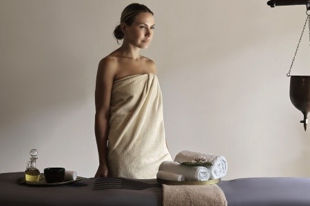 Grécko Korfu Kontokali Bay Resort & Spa 16 dňový pobyt Polpenzia Letecky Letisko: Praha July 2026 (24/07/26- 8/08/26)