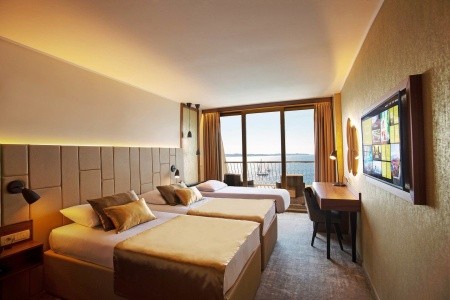 Slovinsko Portorož Grand Hotel Bernardin 8 dňový pobyt Raňajky Vlastná January 2026 ( 5/01/26-12/01/26)