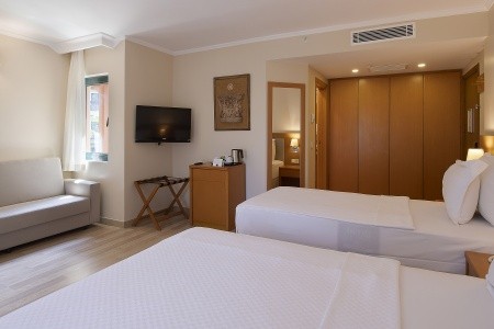 Turecko Side Miramare Queen & Beach 9 dňový pobyt Ultra All inclusive Letecky Letisko: Praha July 2026 (29/07/26- 6/08/26)