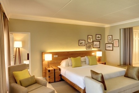 Outrigger Maurtius Beach Resort - 13