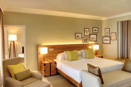 Outrigger Maurtius Beach Resort - 24