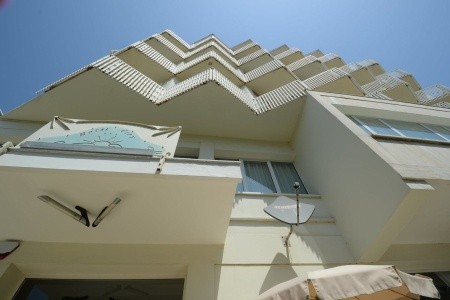 City Beach Resort - 4