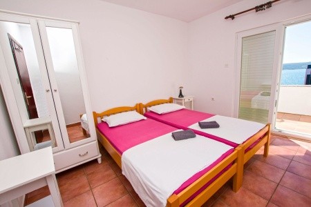 Chorvátsko Severná Dalmácia Apartmány 1355-7492 8 dňový pobyt Bez stravy Vlastná September 2026 (12/09/26-19/09/26)