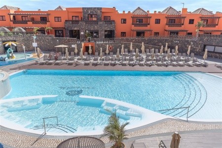 Arena Castillo Apartments - 9