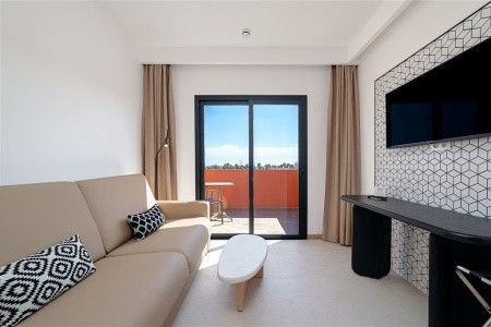 Arena Castillo Apartments - 15