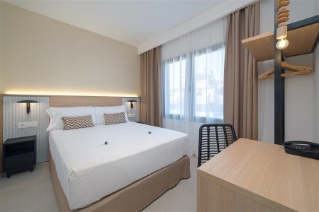 Arena Castillo Apartments - 16