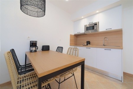 Arena Castillo Apartments - 28