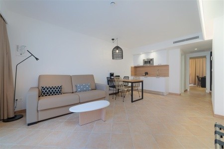 Arena Castillo Apartments - 29