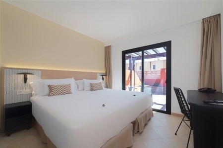 Arena Castillo Apartments - 30