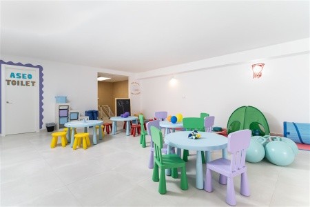 Arena Castillo Apartments - 50