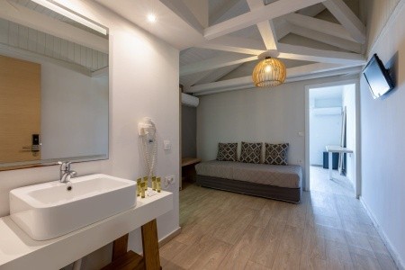 Cameo Beach Resort - 7