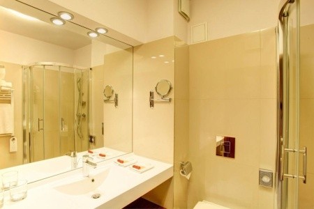 Poľsko Dolní Slezsko Haston City 2 dňový pobyt Raňajky Vlastná January 2026 (28/01/26-29/01/26)