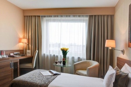 Poľsko Dolní Slezsko Haston City 2 dňový pobyt Raňajky Vlastná January 2026 (28/01/26-29/01/26)