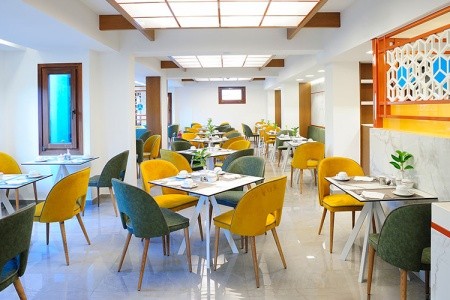 Atrium Ambiance - 14