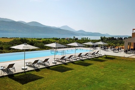 Grécko Kefalónia Phaedra Suites 4 dňový pobyt Raňajky Letecky Letisko: Praha June 2026 (14/06/26-17/06/26)