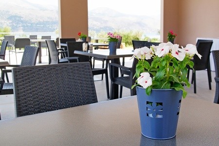 Grécko Kefalónia Phaedra Suites 4 dňový pobyt Raňajky Letecky Letisko: Praha June 2026 (14/06/26-17/06/26)