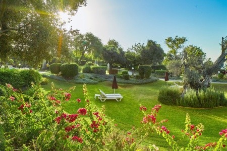 St. Raphael Resort - 18