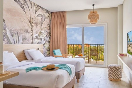 The Three Corners Sunny Beach Resort - 8