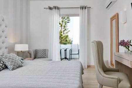 Santorini Palace - 21