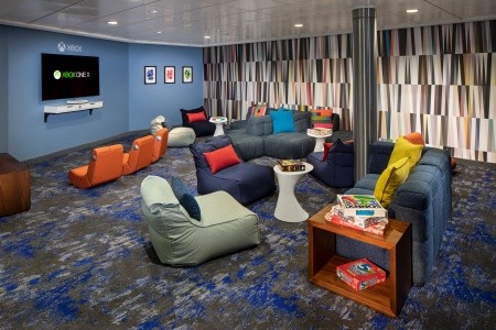Celebrity Silhouette - 13
