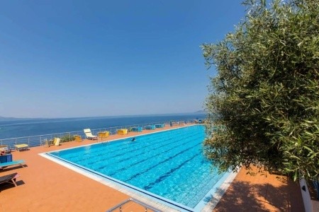 Albánie, Saranda, Bahamas, za <span>30.023</span> Kč