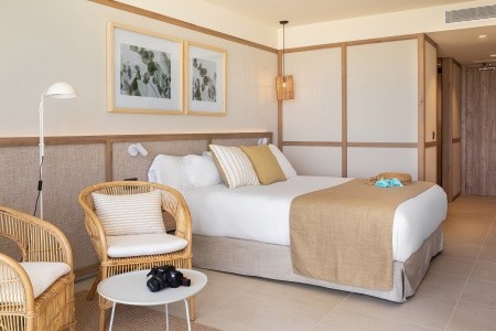 Španielsko Costa del Maresme Atzavara Hotel & Spa 8 dňový pobyt Raňajky Letecky Letisko: Praha July 2026 (18/07/26-25/07/26)