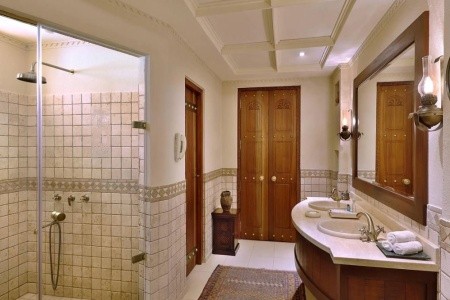 Hotel Al Maha Desert Resort