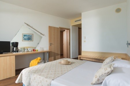 Bulharsko Slnečné Pobrežie Effect Grand Victoria 8 dňový pobyt Ultra All inclusive Letecky Letisko: Bratislava July 2026 (26/07/26- 2/08/26)