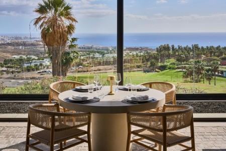 Kanárske ostrovy Tenerife Royal Hideaway Corales Villas 8 dňový pobyt Raňajky Letecky Letisko: Praha February 2026 (25/02/26- 4/03/26)