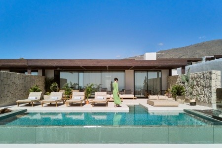 Kanárske ostrovy Tenerife Royal Hideaway Corales Villas 8 dňový pobyt Raňajky Letecky Letisko: Praha February 2026 (25/02/26- 4/03/26)