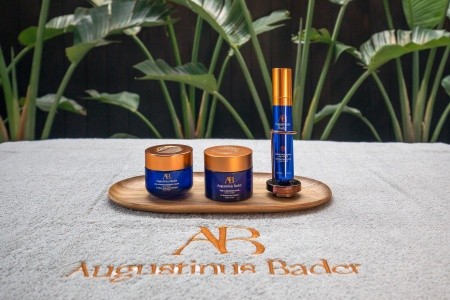 Kanárske ostrovy Tenerife Royal Hideaway Corales Villas 8 dňový pobyt Raňajky Letecky Letisko: Praha February 2026 (25/02/26- 4/03/26)