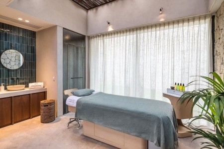 Kanárske ostrovy Tenerife Royal Hideaway Corales Villas 8 dňový pobyt Raňajky Letecky Letisko: Praha February 2026 (25/02/26- 4/03/26)