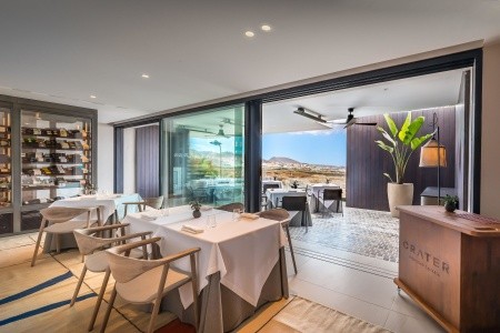 Kanárske ostrovy Tenerife Royal Hideaway Corales Villas 8 dňový pobyt Raňajky Letecky Letisko: Praha February 2026 (25/02/26- 4/03/26)