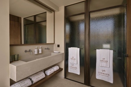 Kanárske ostrovy Tenerife Royal Hideaway Corales Villas 8 dňový pobyt Raňajky Letecky Letisko: Praha February 2026 (25/02/26- 4/03/26)