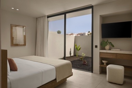 Kanárske ostrovy Tenerife Royal Hideaway Corales Villas 8 dňový pobyt Raňajky Letecky Letisko: Praha February 2026 (25/02/26- 4/03/26)
