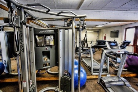 Aplend Kukucka Mountain Hotel & Residences - 33